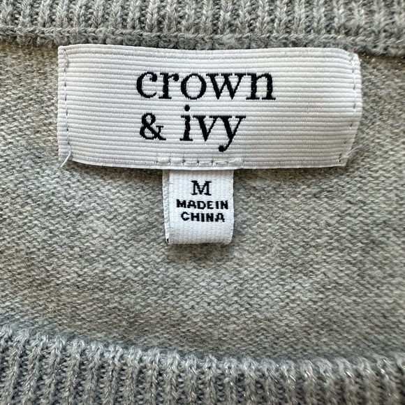 Crown & Ivy Sweater Buffalo Plaid Penguin Design Sequins Holiday Stretchy Sz M - Picture 8 of 9